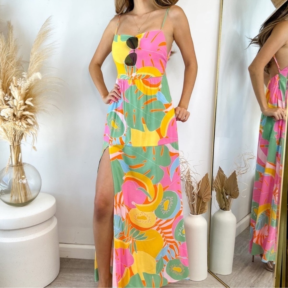 SHOW ME YOUR MUMU Julia Maxi Dress In Tropical Fruit - Picture 1 of 8